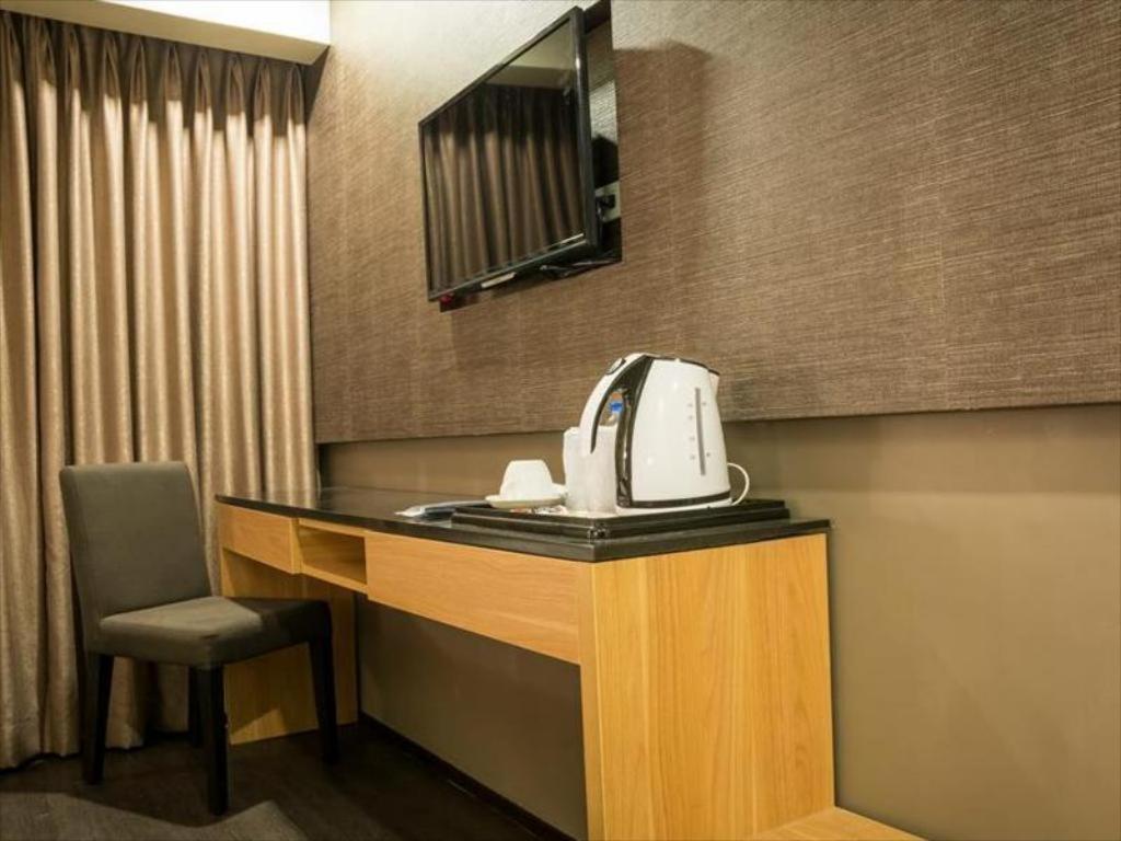 GT Hotel Iloilo Esterno foto